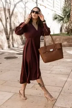 ست کردن لباس با کیف و کفش